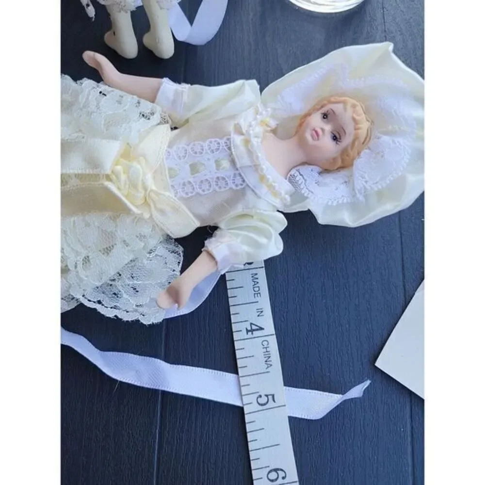 VICTORIAN PORCELAIN DOLL Ivory‎ Dress Smithsonian Christmas Tree Ornament Sealed